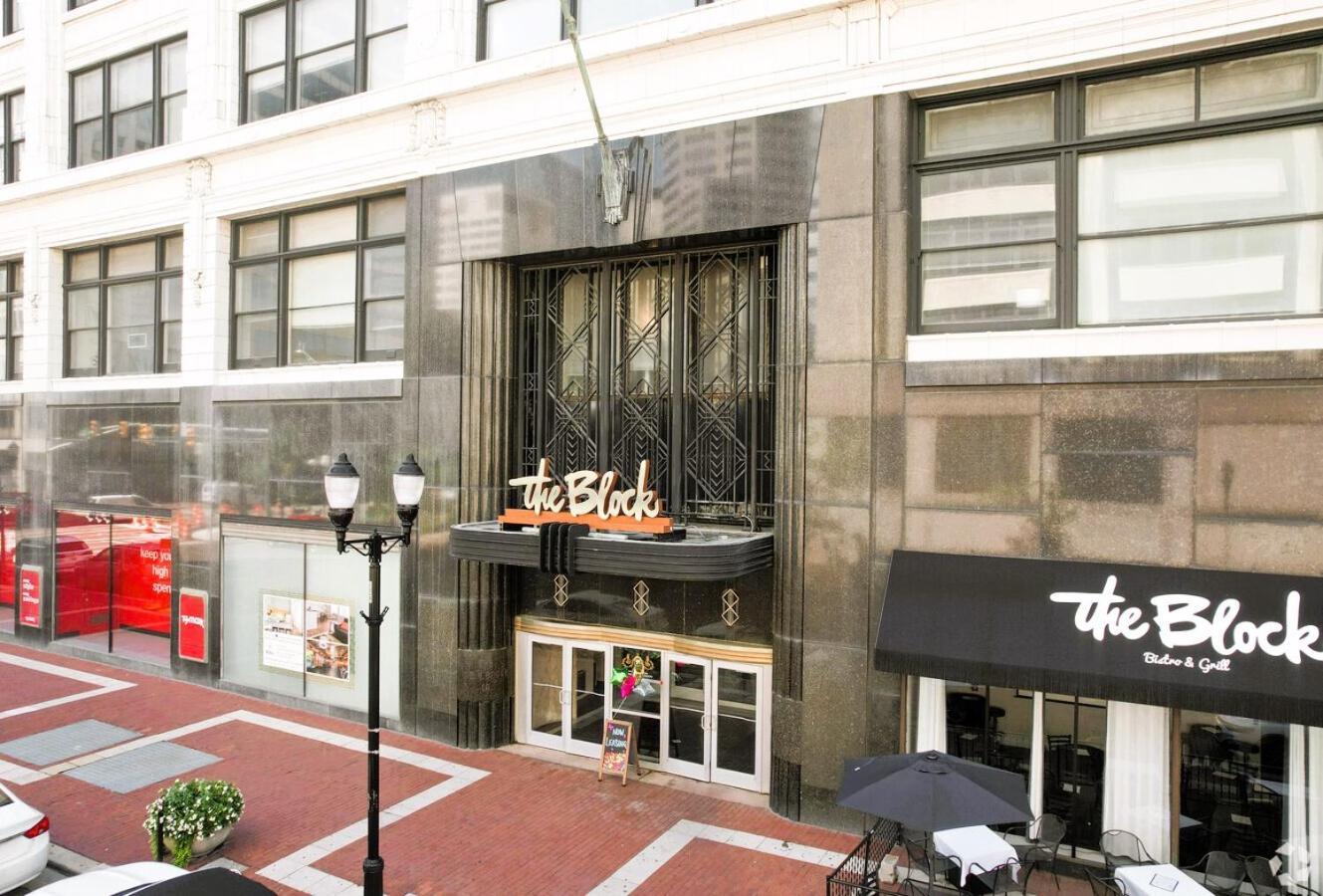 Free Parking! Downtown King Suite Lucas Oil- Conv Center Skywalk#1 Indianapolis Eksteriør billede